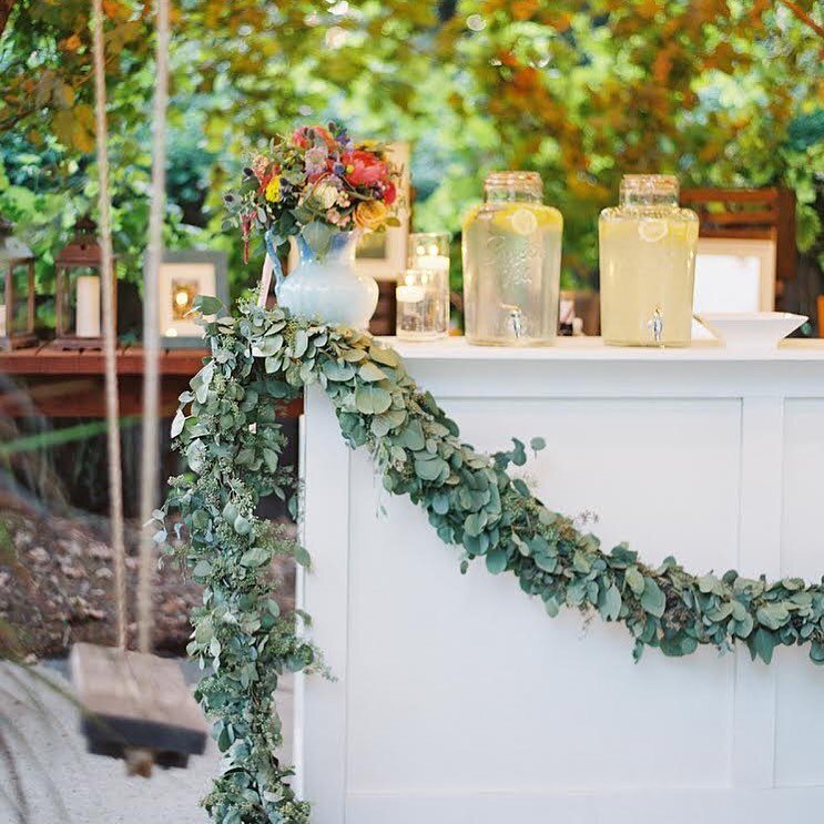 The day flew by, we are thinking #weddingwednesday could become #cocktailwednesday is that a thing?! 🍹🍸We loved this amazing greenery garland created by @cambrayroseflorist #cheers // Photo @seanthomasphoto // Planning &amp; Bar Rental @530bride