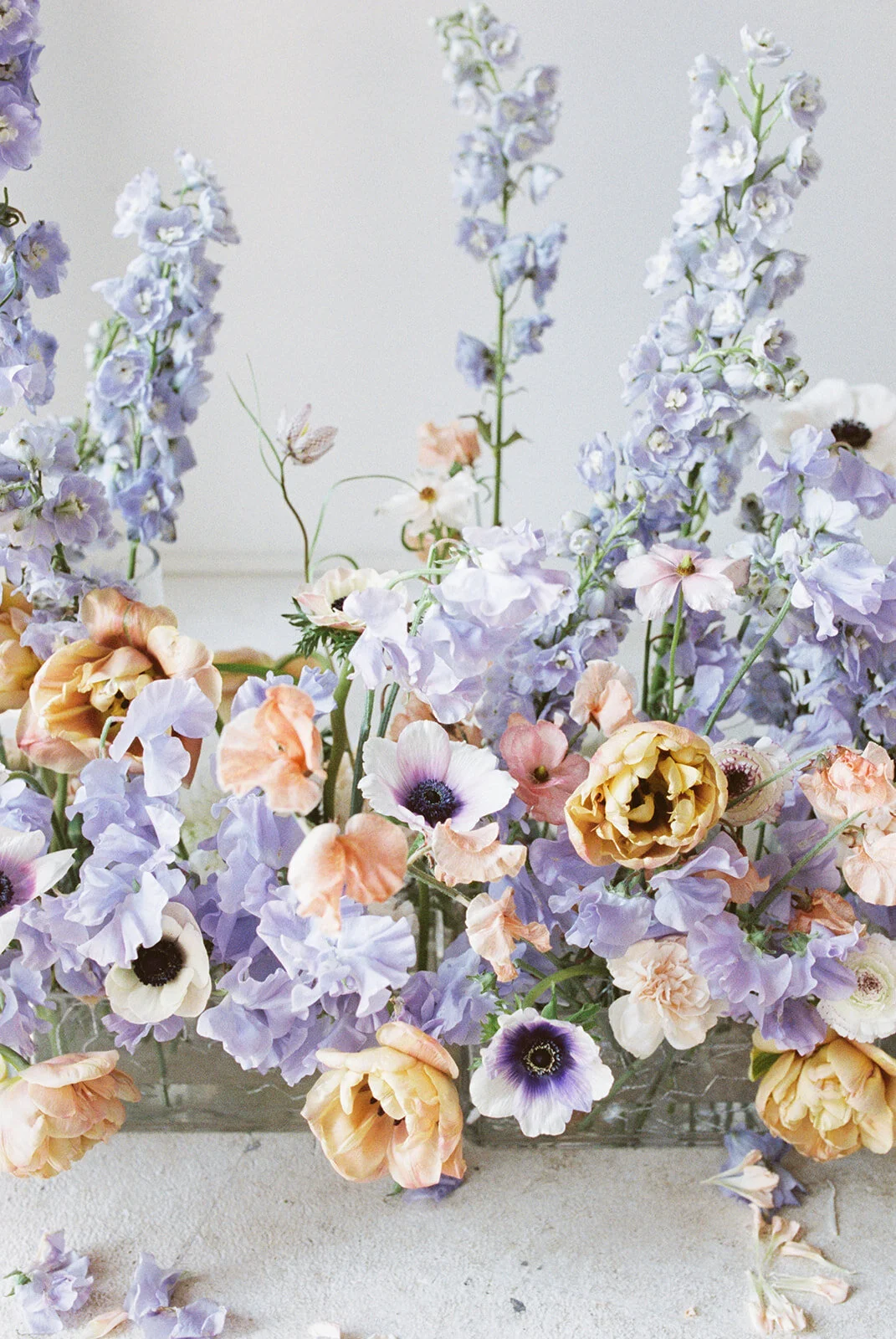 Ashley-Fox-Tablescapes-Fireplace-Arrangements-Marit-Williams-Photography-58.jpg