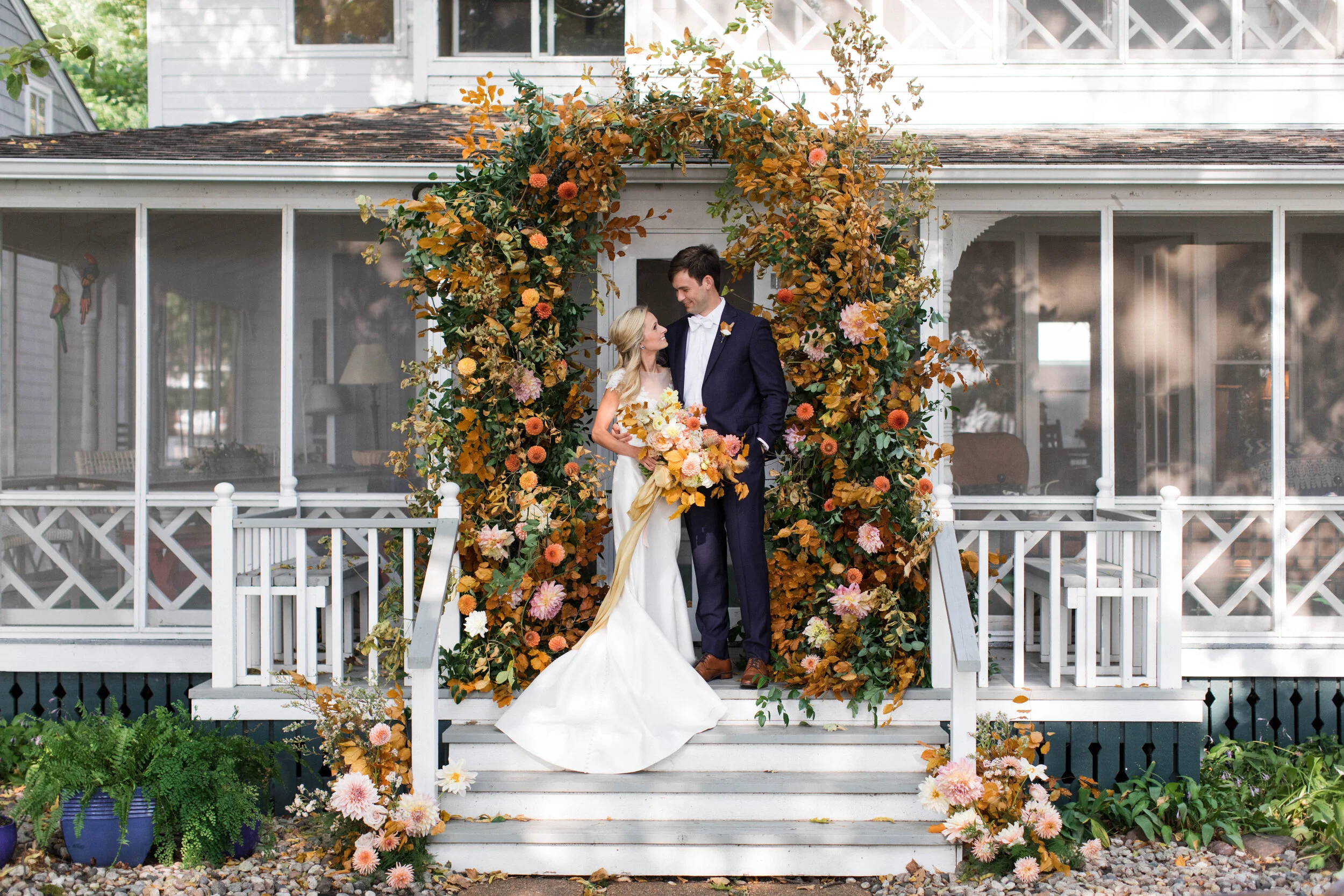Real Wedding: Hannah + Andy: A Lakeshore Cottage Celebration