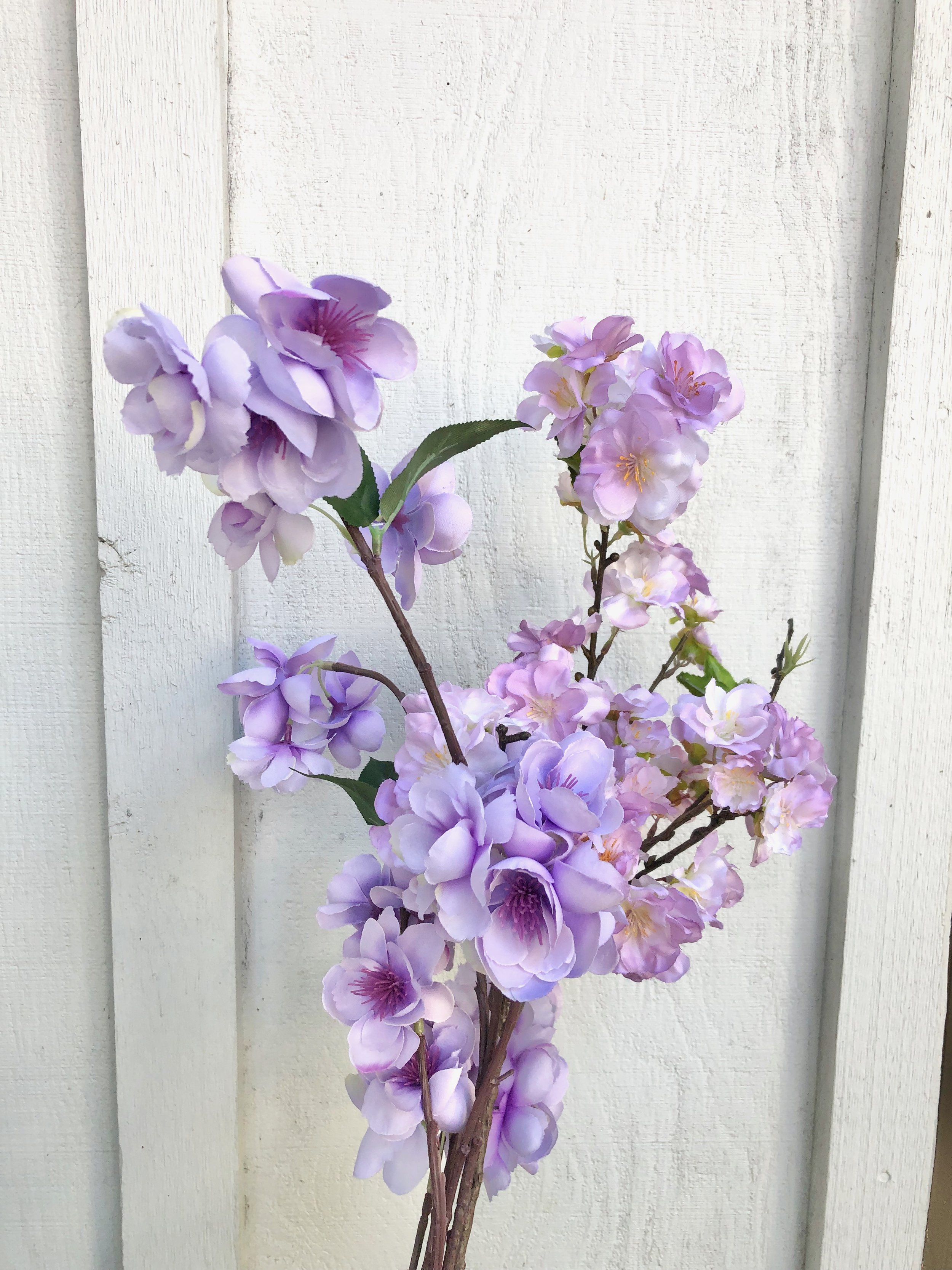 Lavender blooming branch (25 stems)
