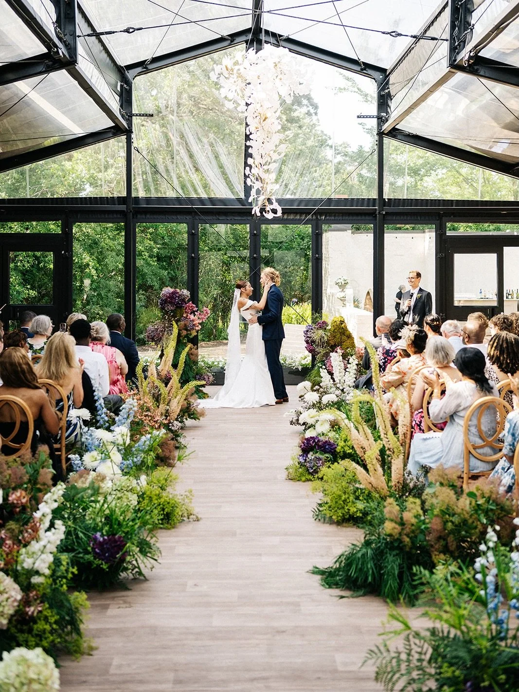 M+T🤎🩶💚
.
Sculptor marries English major and their Eremurus and Martagon lily moments in June.
.
Venue Woodland Glasshaus @bavaria_downs 
Floral @ashleyfoxdesigns 
Dresses @annabebridalboutique @thewhiteroommpls 
Suit @heimieshaberdashery 
Music @h