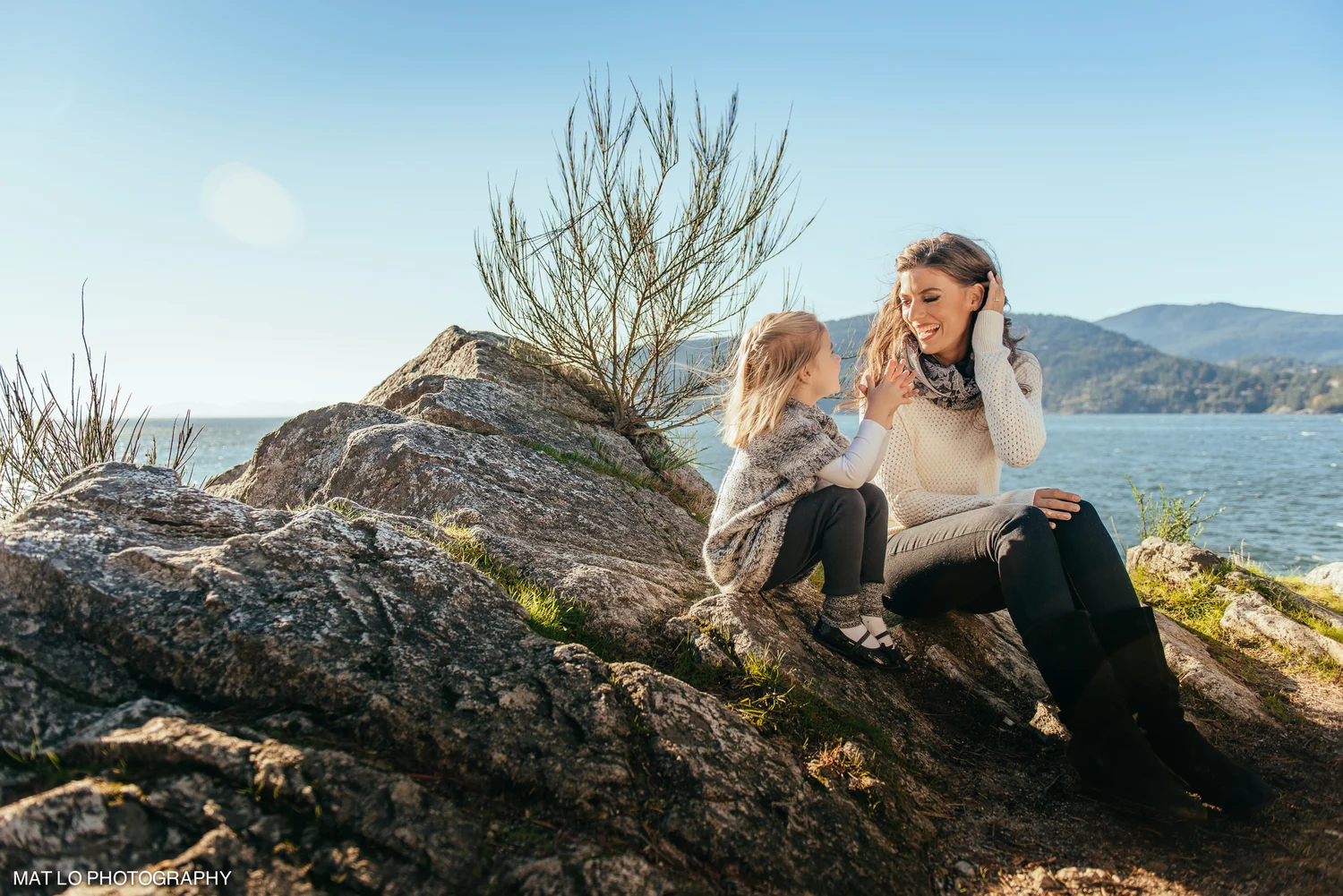 Mat+Lo+Photo+Mila+family+portrait+2014+small-2.jpg