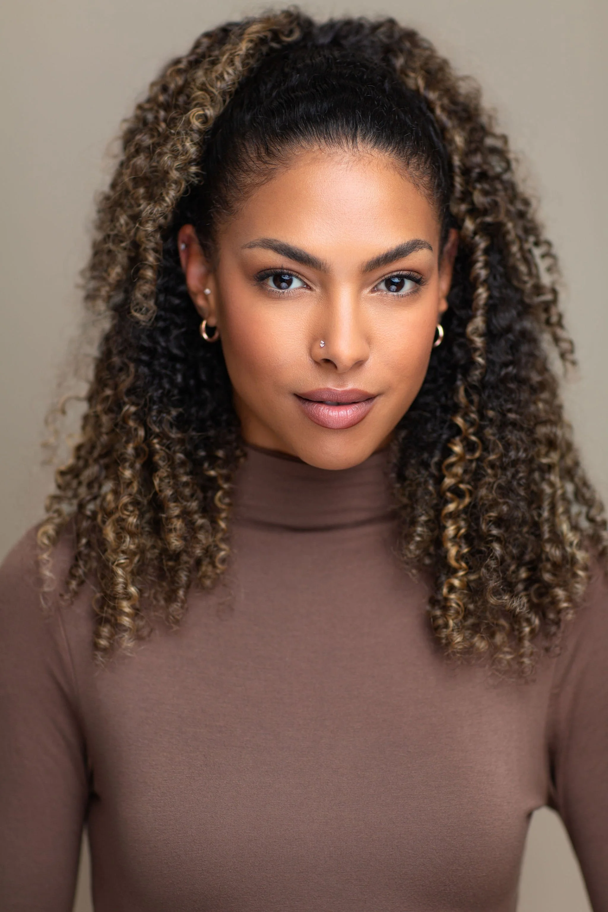 Mat Lo Vancouver Actors Headshots Photographer Actor HeadshotQuinnHeadshot-2.jpg