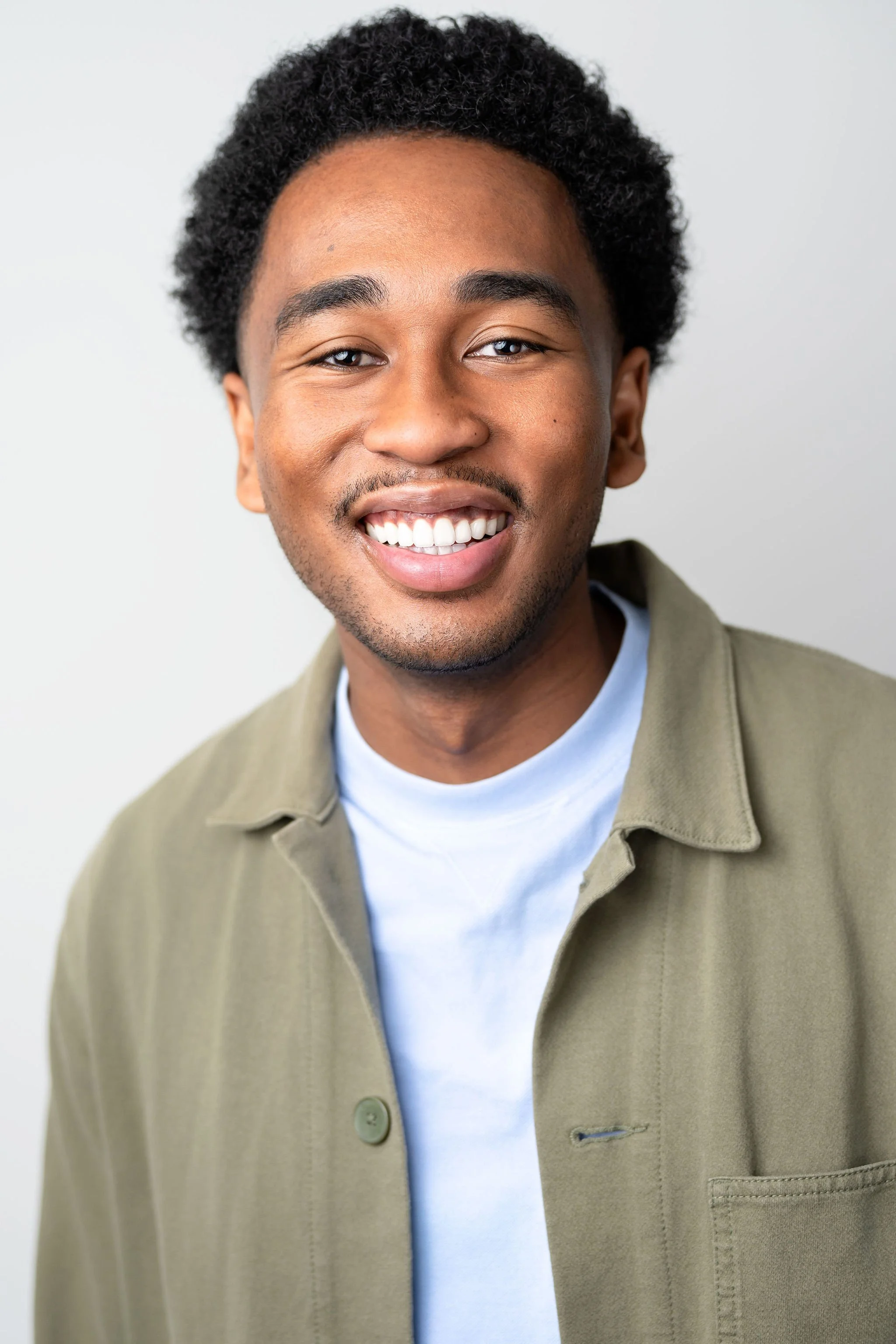 Mat Lo Vancouver Actors Headshots Photographer Actor Headshot3.jpg