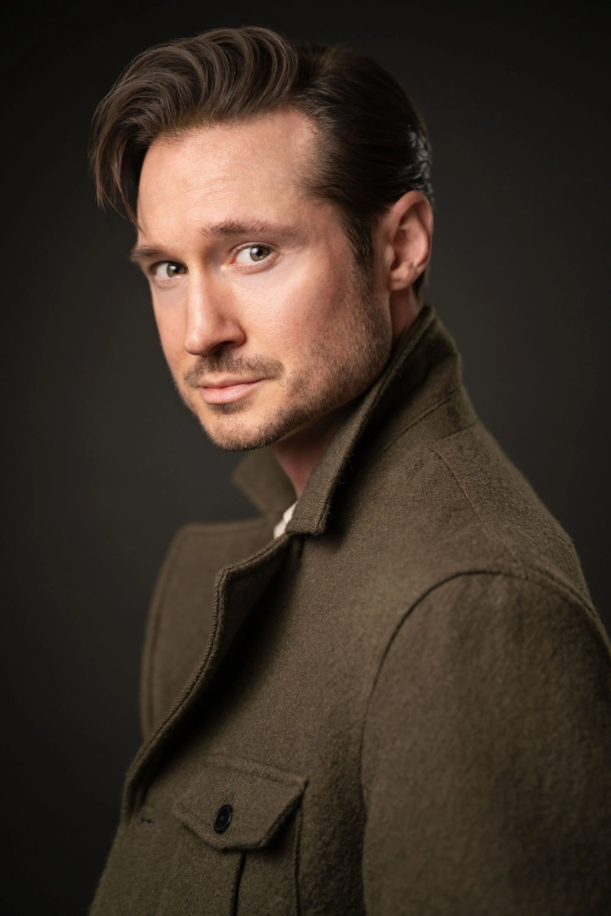 Mat Lo Vancouver Actors Headshots Photographer Actor Headshot1.jpg