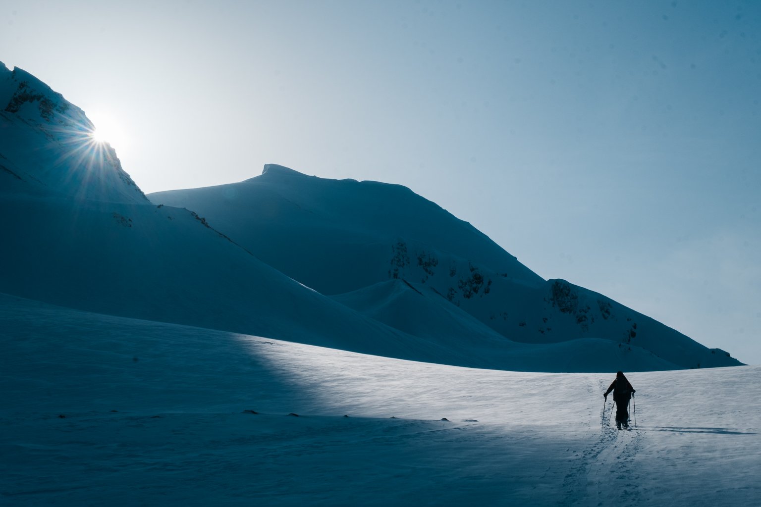 20230315-19_CMeder_XT20_Kees_and_Claire_Hut_Skiing_with_Ruffs-346.jpg