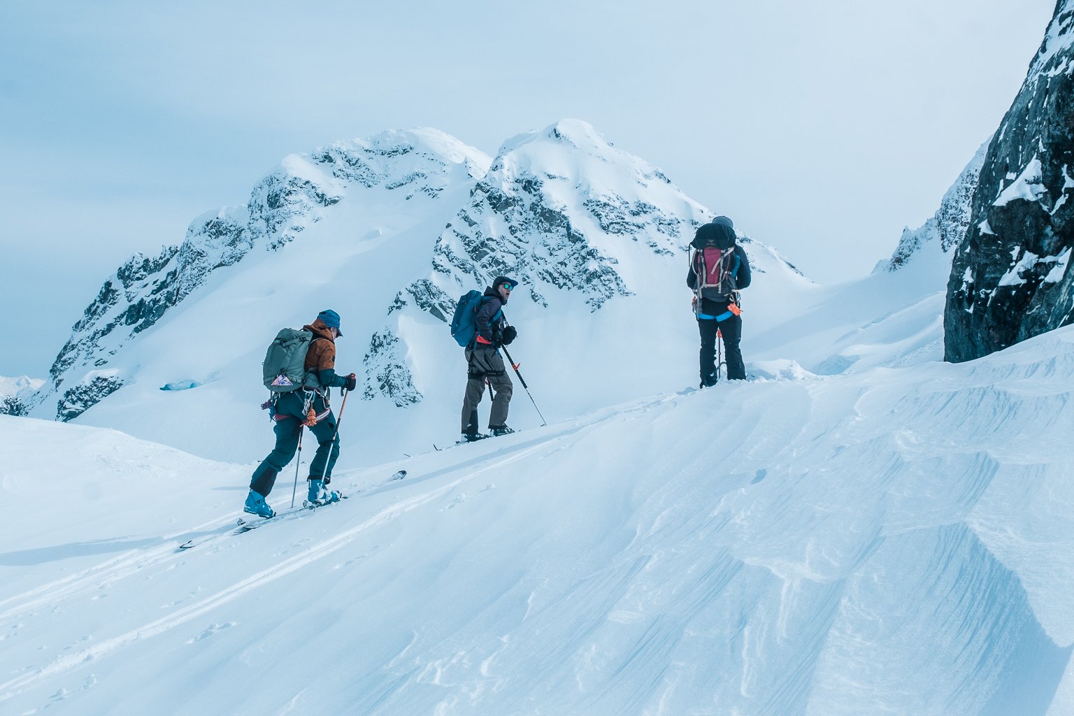 20230315-19_CMeder_XT20_Kees_and_Claire_Hut_Skiing_with_Ruffs-525.jpg