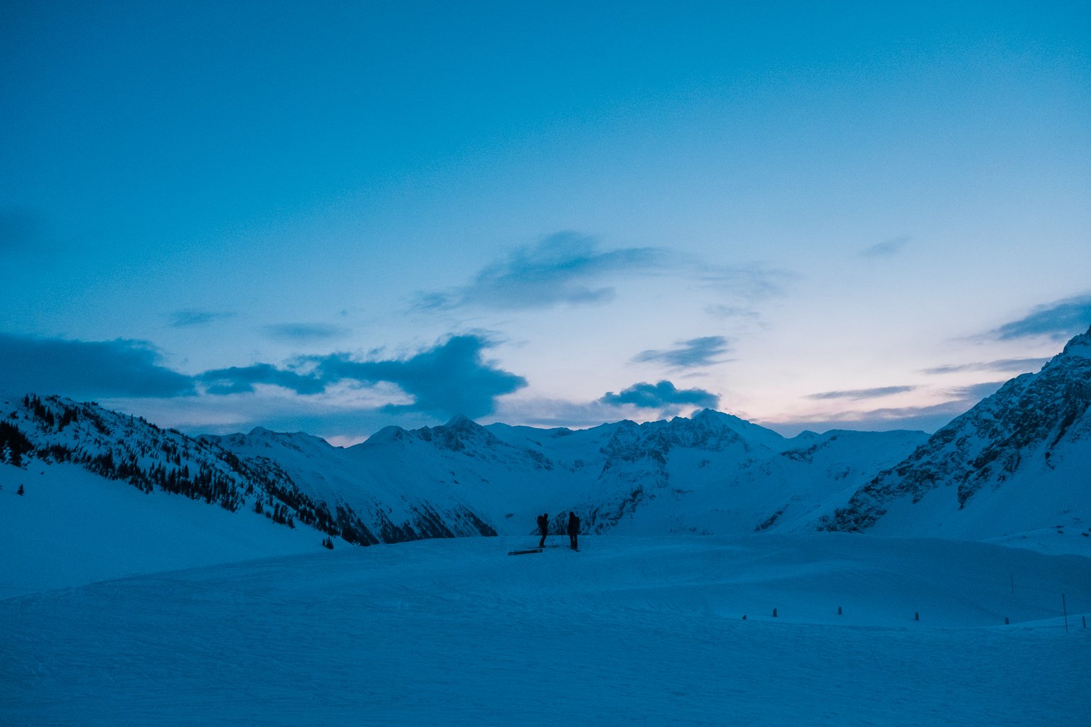 20230315-19_CMeder_XT20_Kees_and_Claire_Hut_Skiing_with_Ruffs-854.jpg