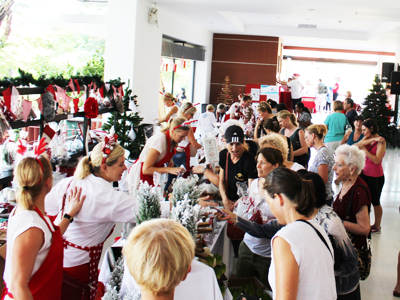 Scandinavian Christmas Sale 004.png