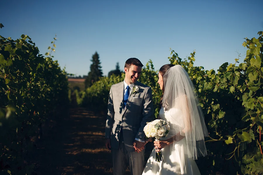 Hawks-View-Cellars-Wedding-Photographs-059
