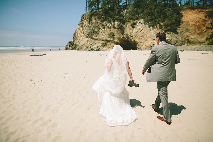 Cannon-Beach-Wedding-014.JPG