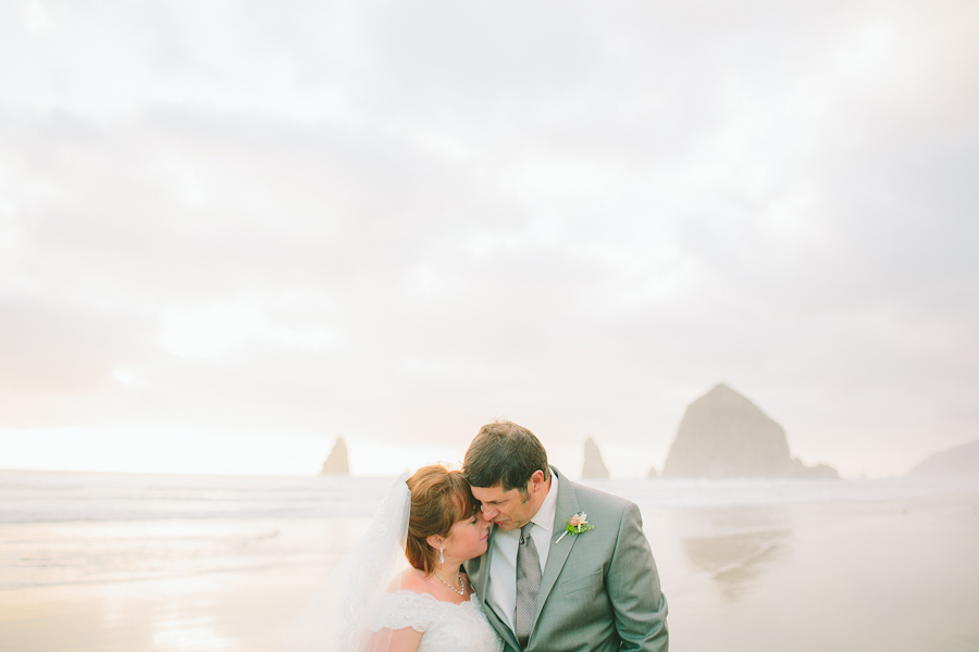 Cannon-Beach-Wedding-052.JPG