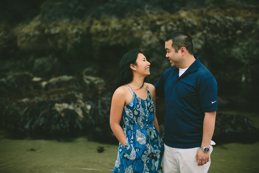 Cannon-Beach-Engagement-Photographs-25.jpg