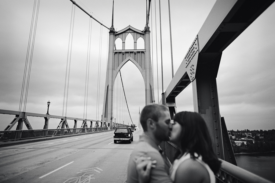 St-Johns-Bridge-Engagement-Photographs-11.jpg