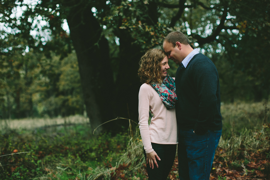 Oregon-Garden-Engagement-Photographs-17.jpg