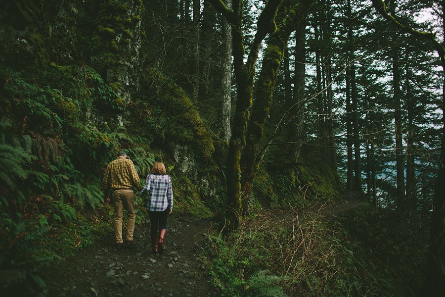 Horsetail-Falls-Engagement-Photographs-2.jpg