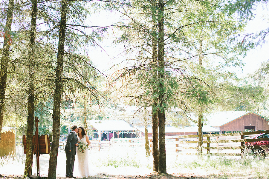 Willamette-Valley-Wedding-Photographs-28.jpg