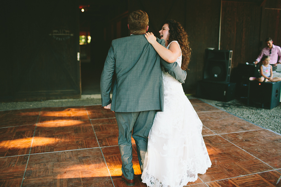 Willamette-Valley-Wedding-Photographs-57.jpg
