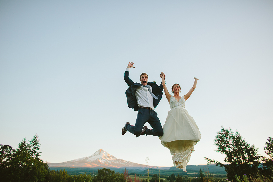 Mt-Hood-Wedding-Organic-Farms-Wedding-Photographs-102.jpg