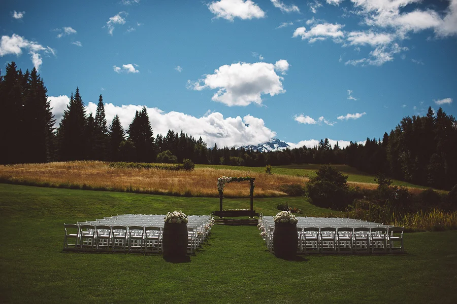 Mt-Hood-Bed-and-Breakfast-Wedding-Photos-27.jpg