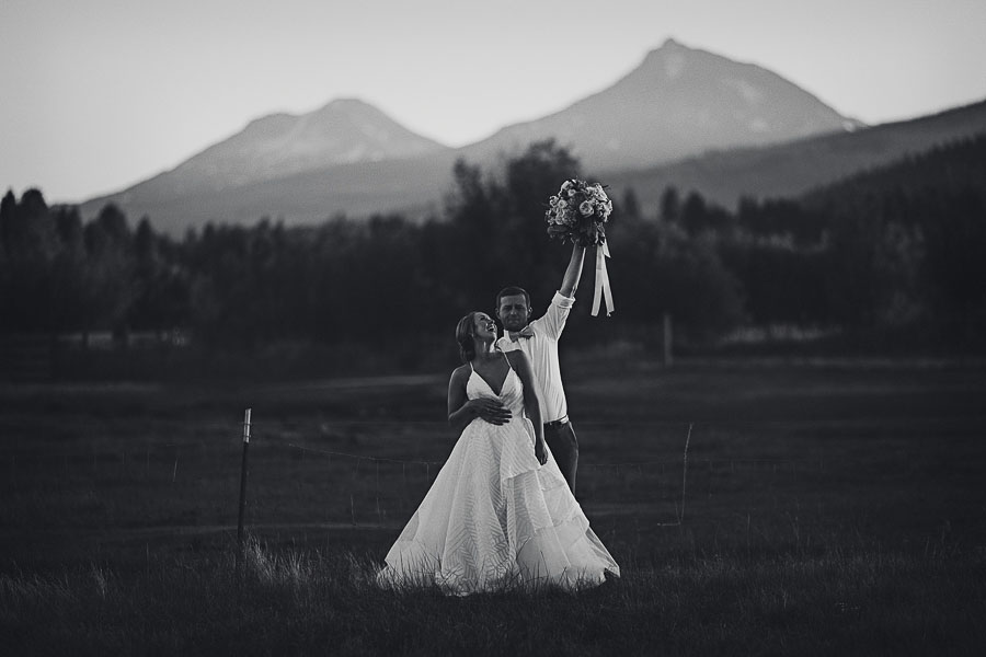 Black-Butte-Ranch-Wedding-Photos-148.jpg