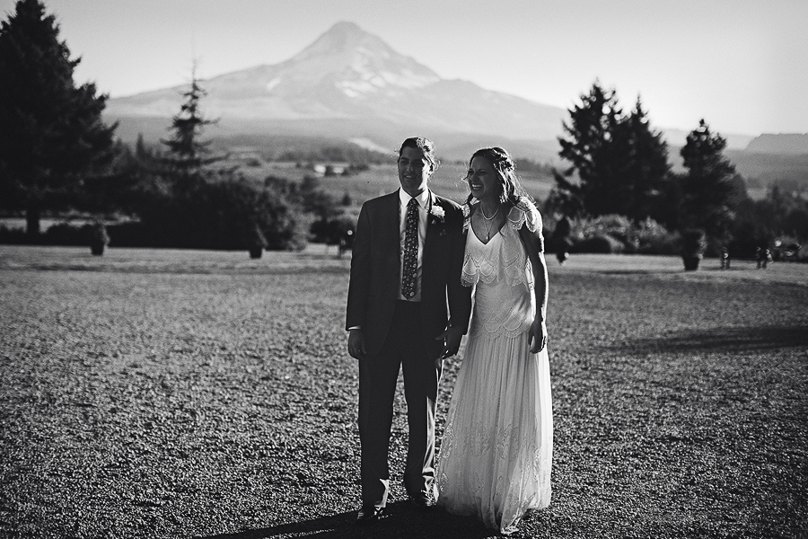 Mt-Hood-Organic-Farms-Wedding-Photographs-116.jpg