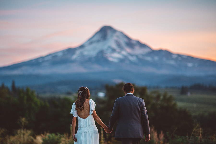 Mt-Hood-Organic-Farms-Wedding-Photographs-155.jpg