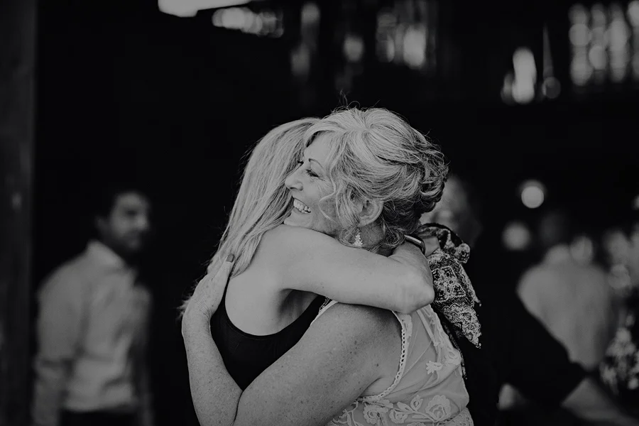 Bend-Wedding-Photographer-33.jpg