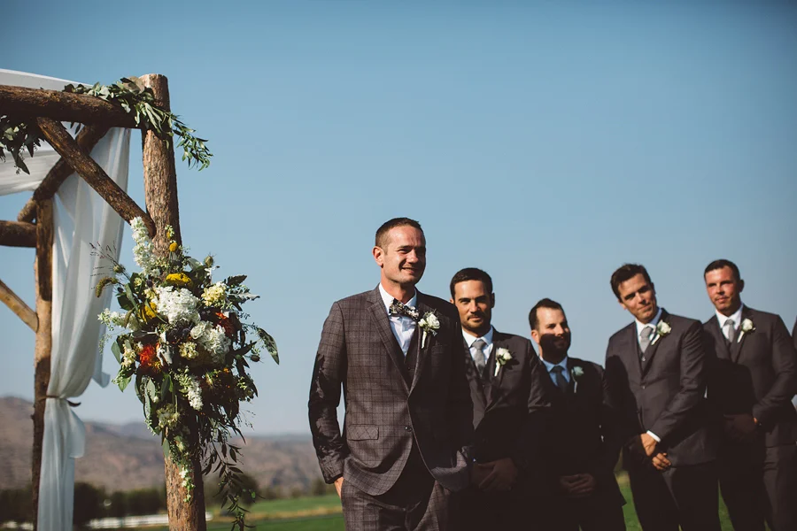 Bend-Wedding-Photographer-57.jpg
