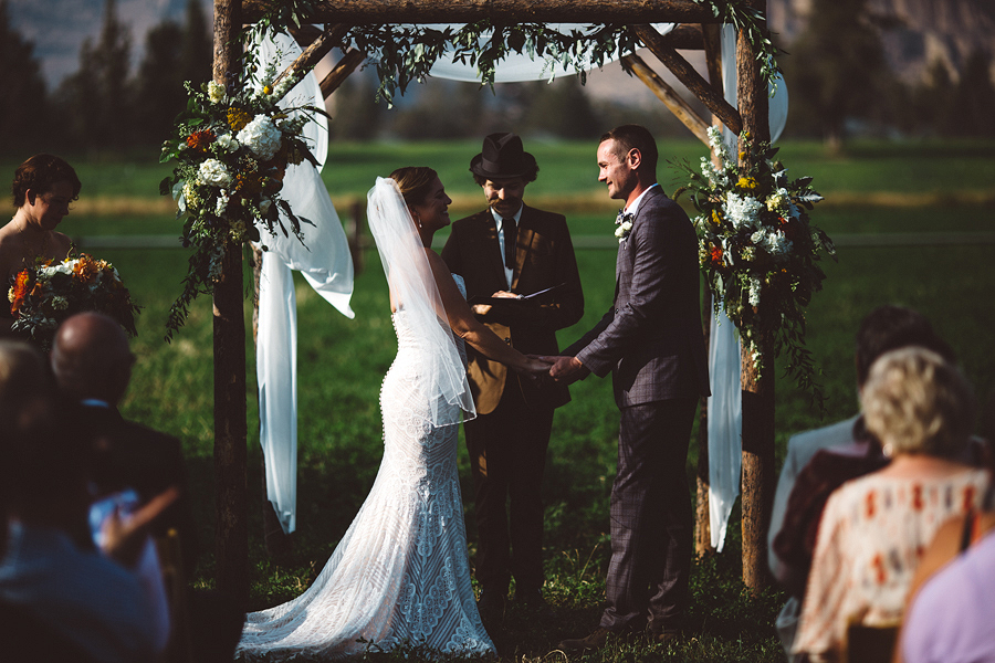 Bend-Wedding-Photographer-62.jpg