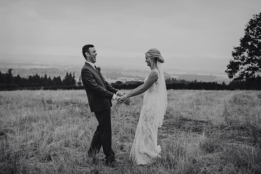 Vista-Hills-Vineyard-Wedding-Photos-13.jpg