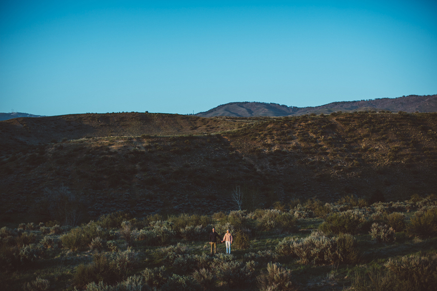 Boise-Foothills-Engagement-Photographer-4.jpg