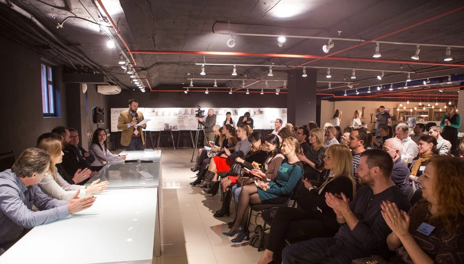 Открытая дискуссия. Дом за городом: ключевое слово «дом»