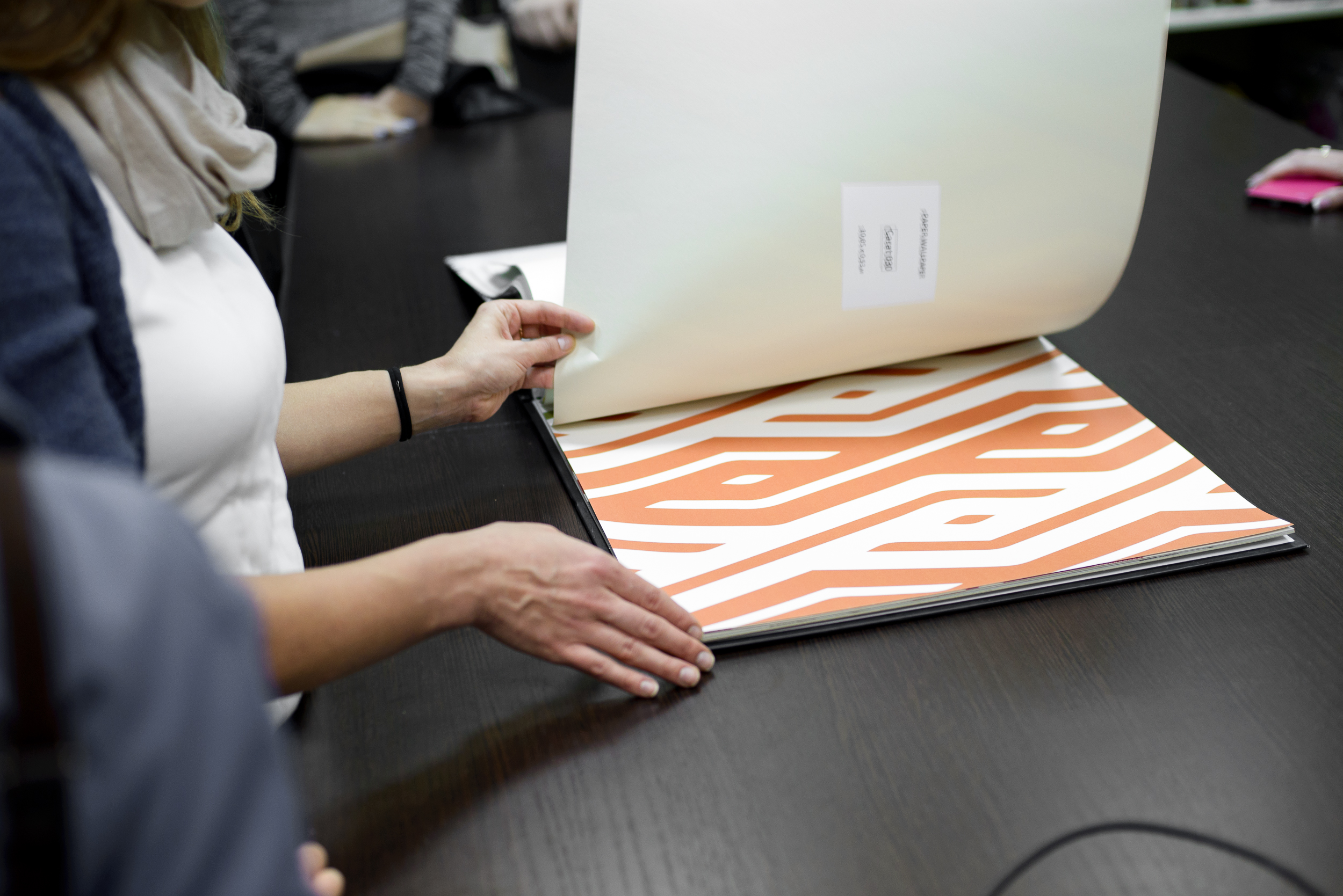 Открытие салона тканей и обоев «АПРИОРИ»