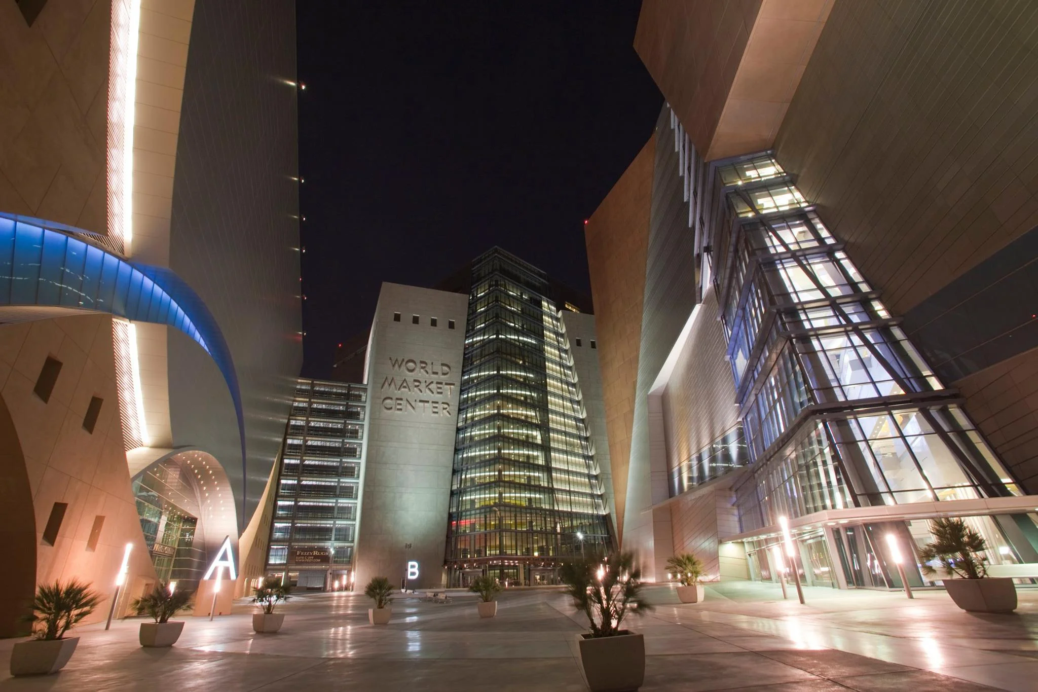 По следам дизайнеров 