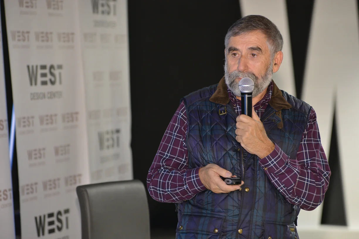 MAX (397 of 442).JPG