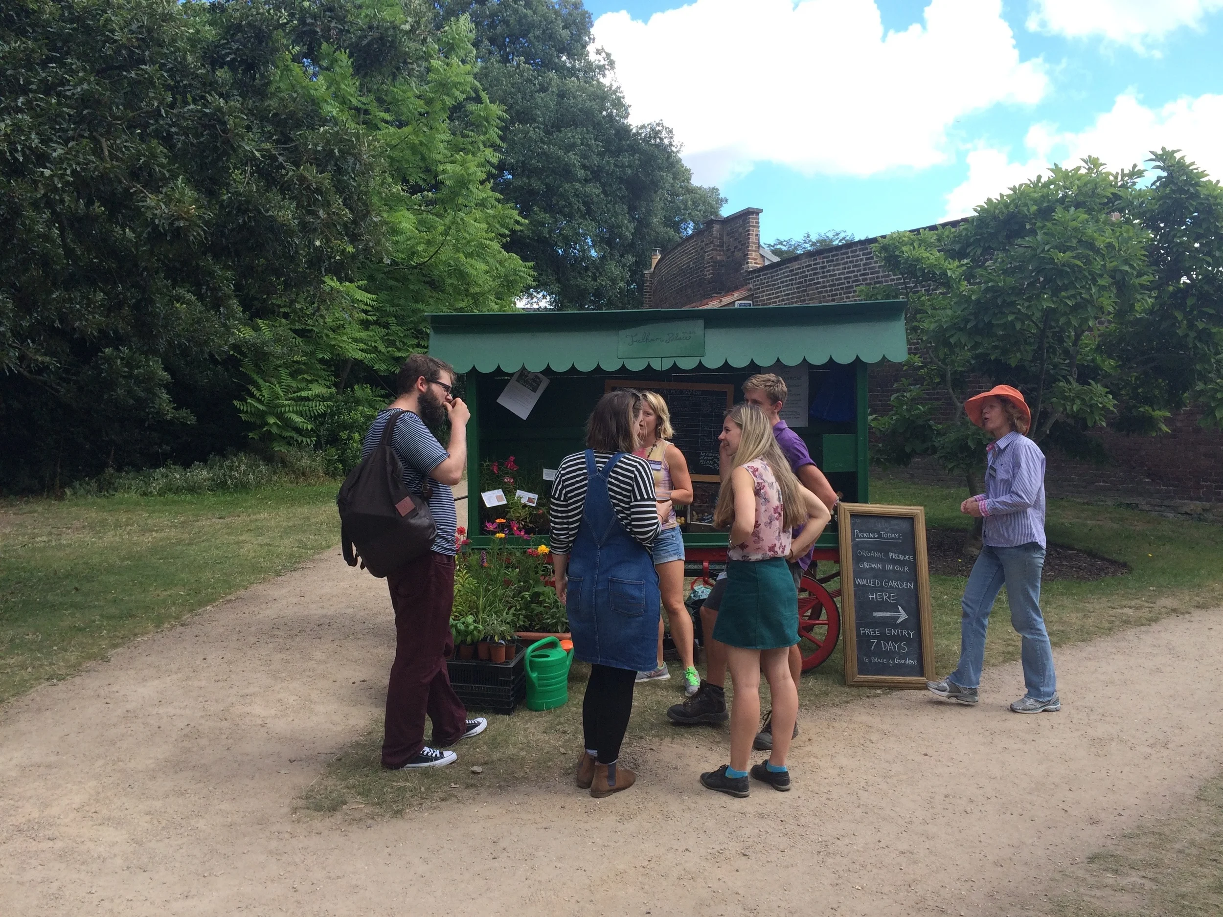 The fresh produce and flowers stand was popular with guests.&nbsp;