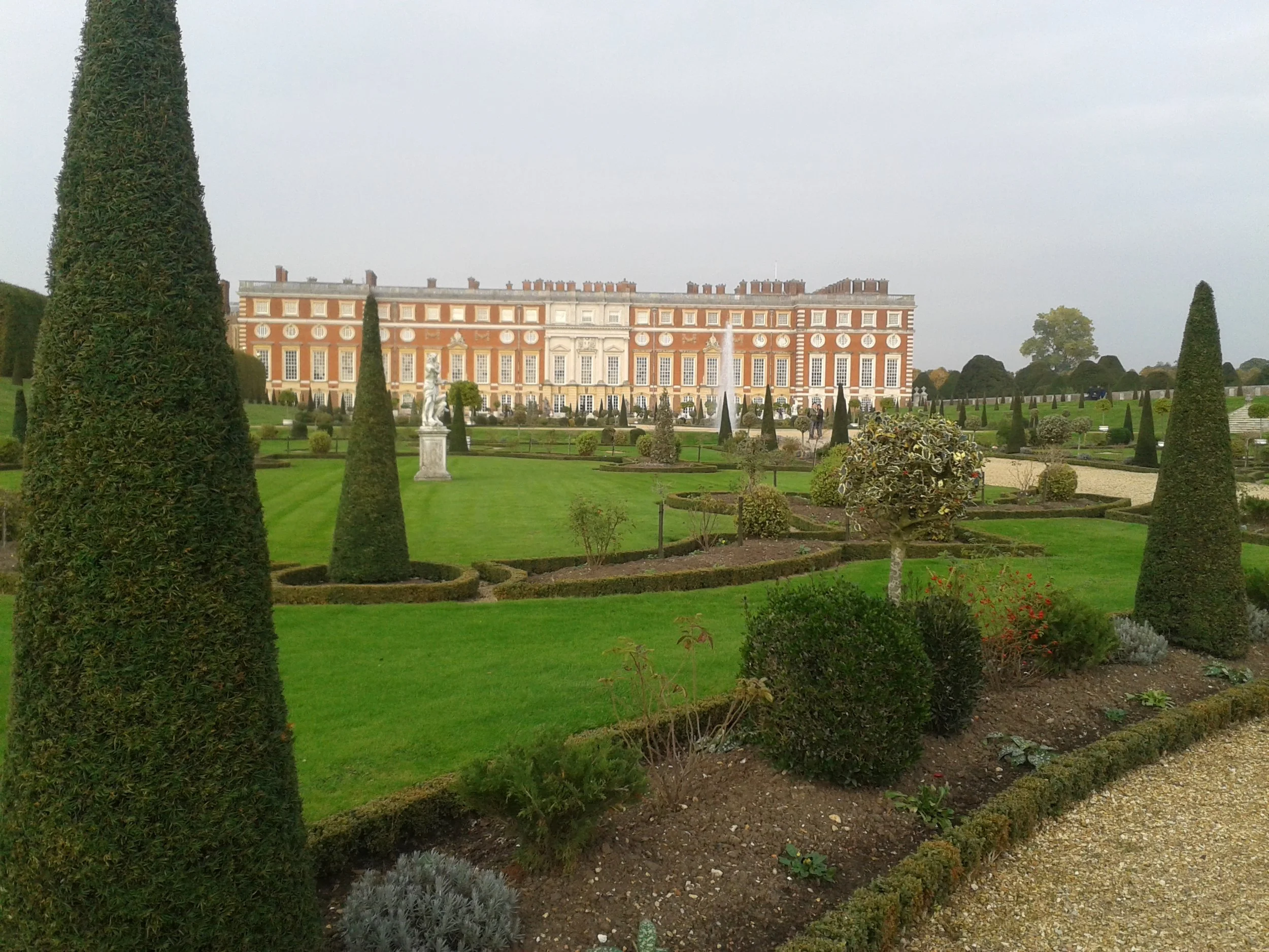 Fulham Palace Volunteers' Visit to Hampton Court Palace
