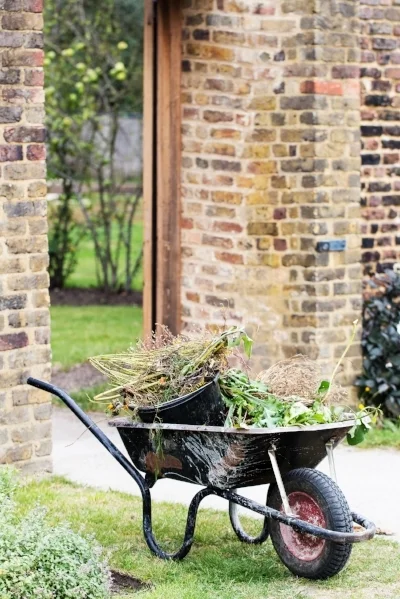 GPO_wheel_barrow.jpg