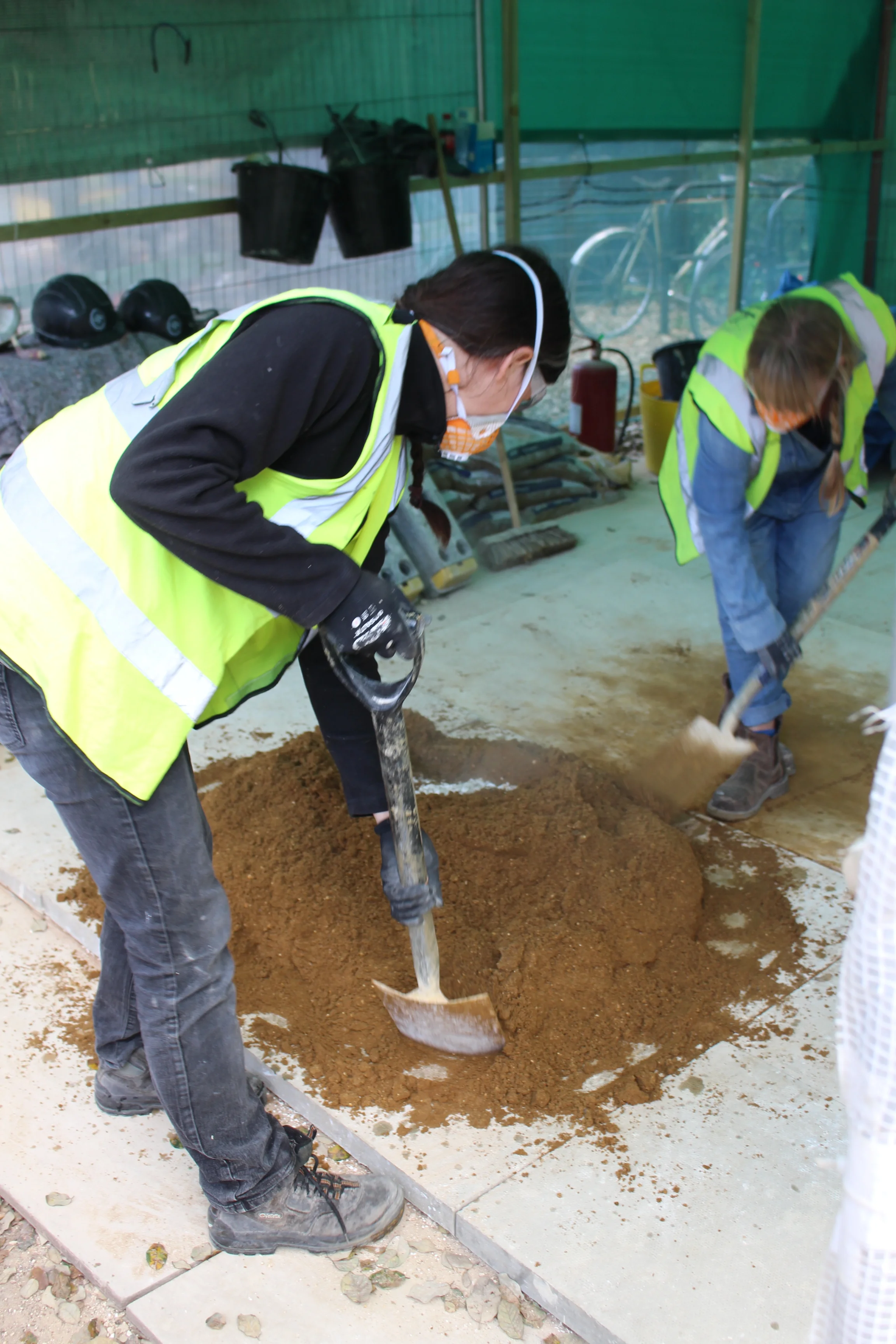 Hot lime mortar preparation at Fulham Palace, May 2018