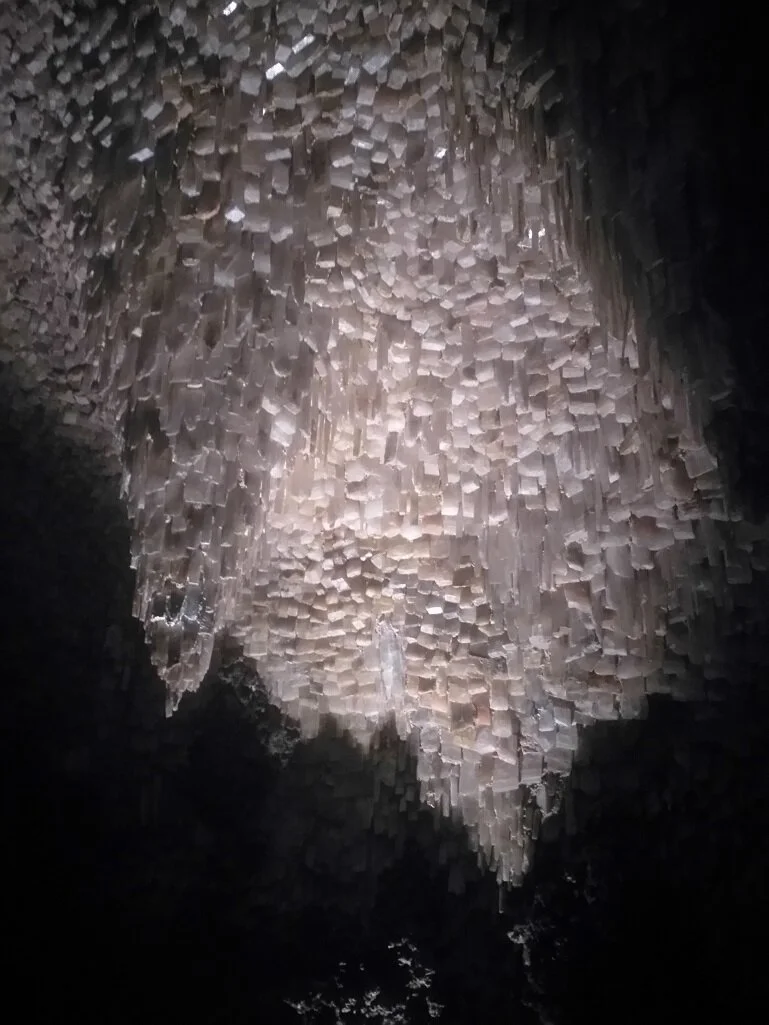 Crystal stalactites.jpg