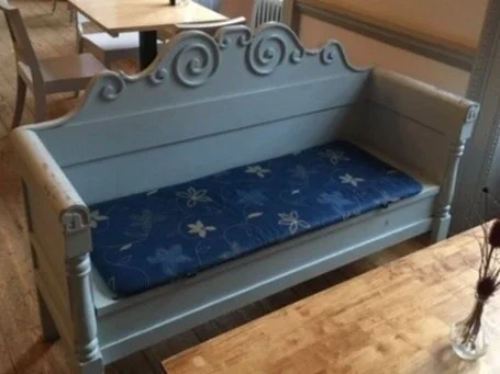 Wooden+bench.jpg