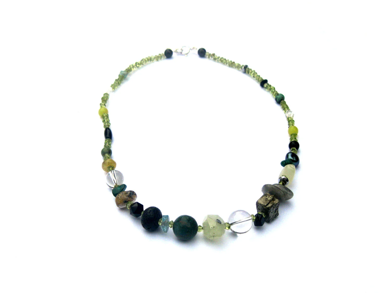 bohemia-pebble-necklace-18-vert-noir-bree-jewellery.jpg
