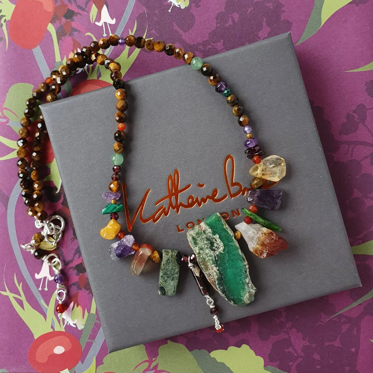 bree-jewellery-daybreak-necklace-russet-xmas-box-sq.jpg