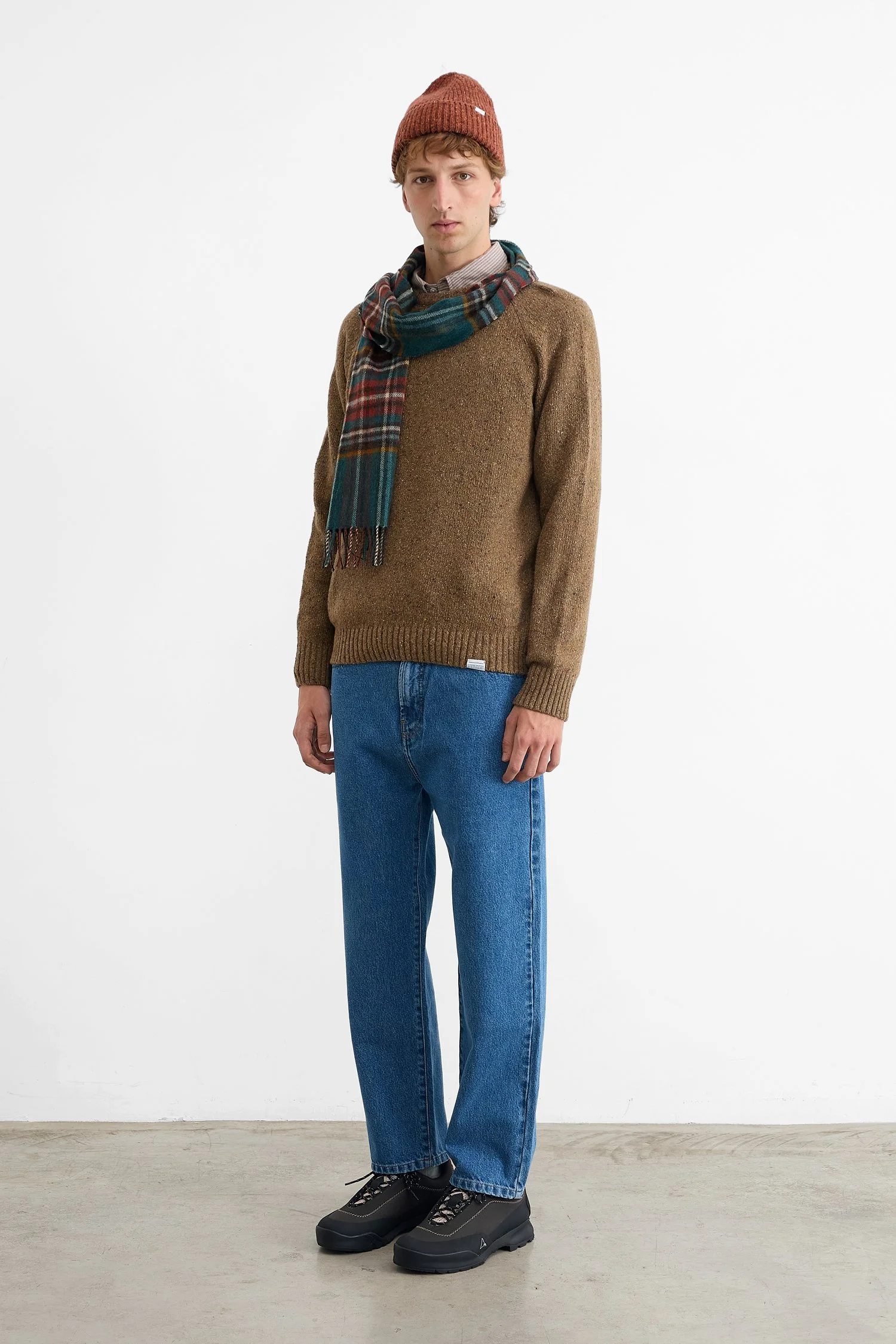 37. PARIS SWEATER TAN_0027 web.jpg