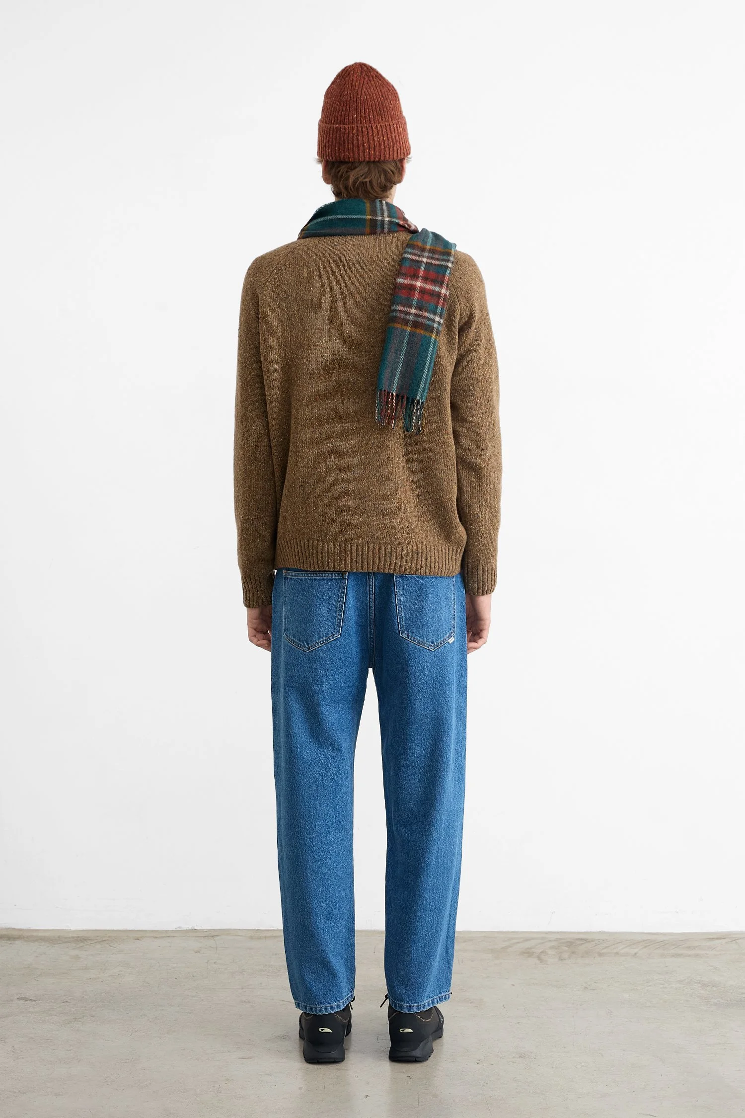 37. PARIS SWEATER TAN_0037 web.jpg
