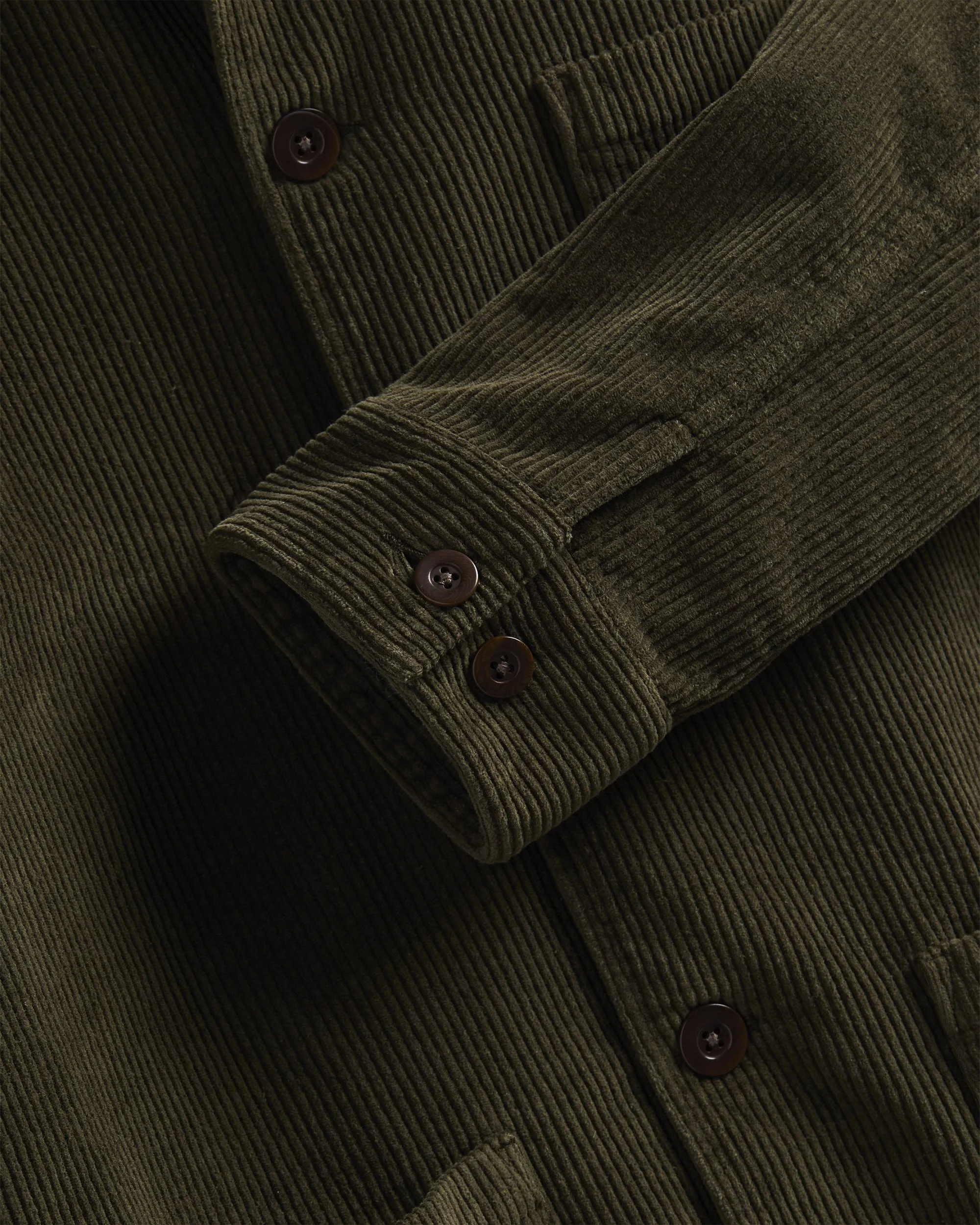 LABURA_CORDUROY_OLIVE_0739.JPG