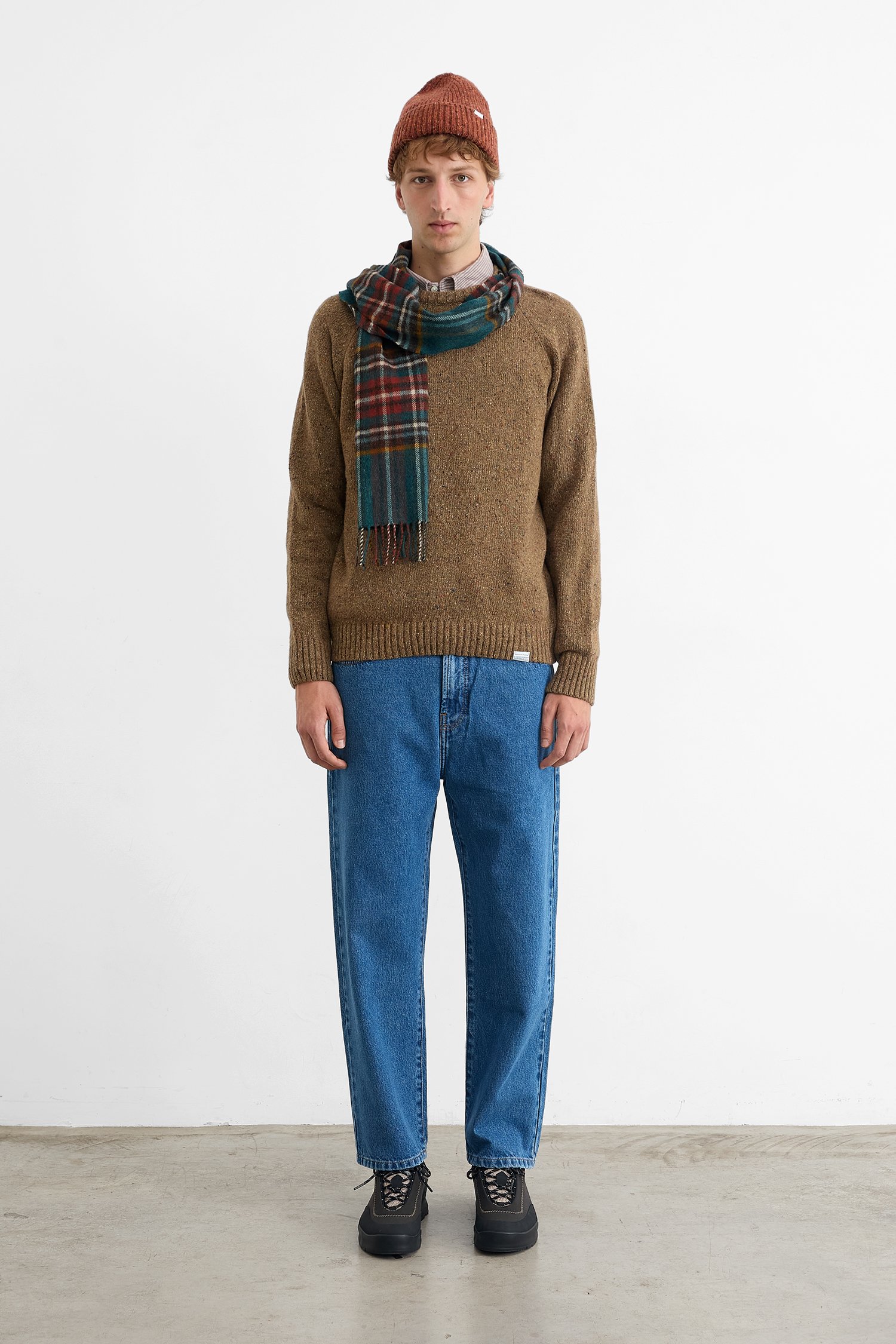 37. PARIS SWEATER TAN_0025 web.jpg