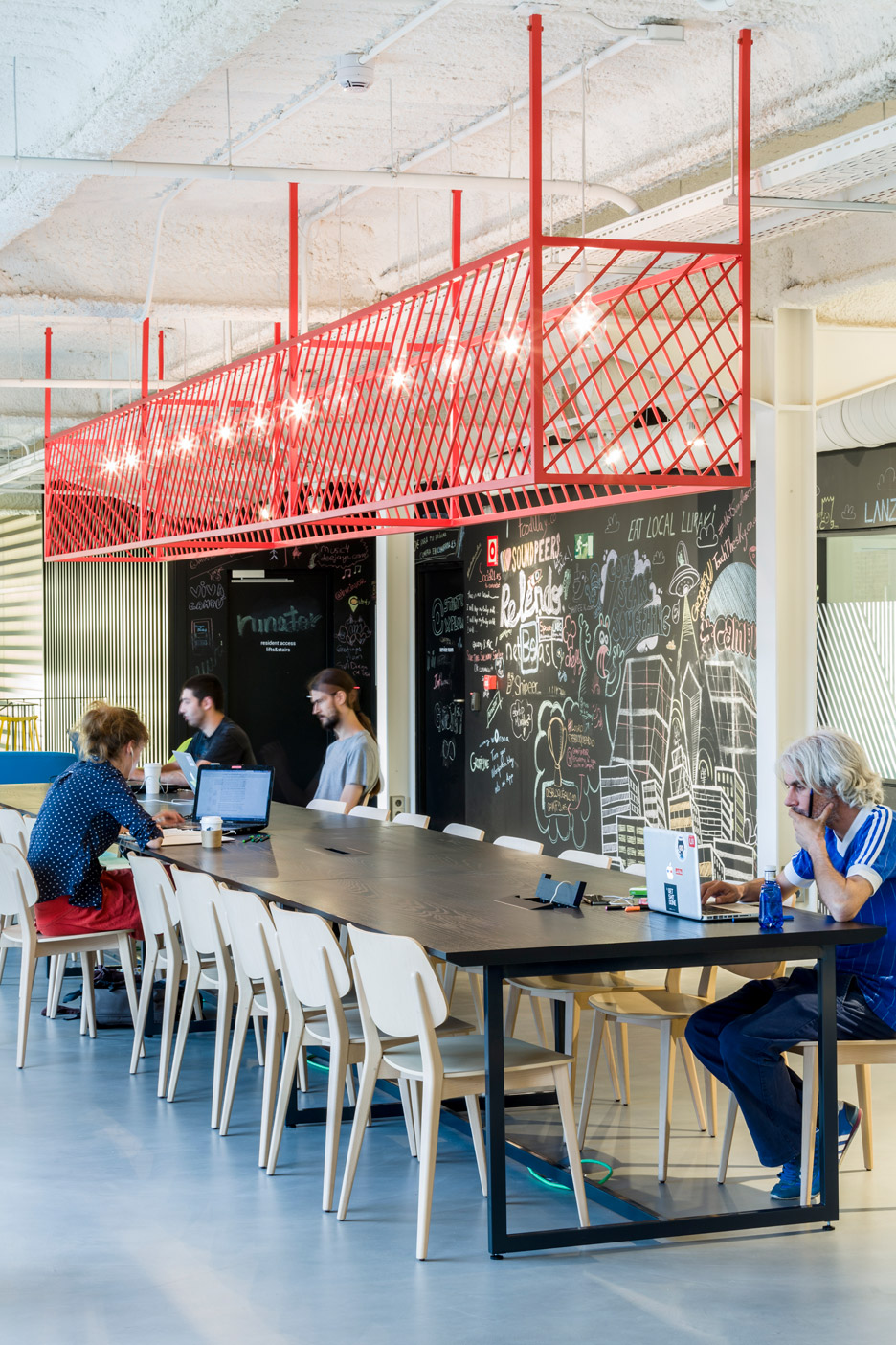 www.dezeen.com: Jump Studios design for 6th Google Campus / Campus Madrid