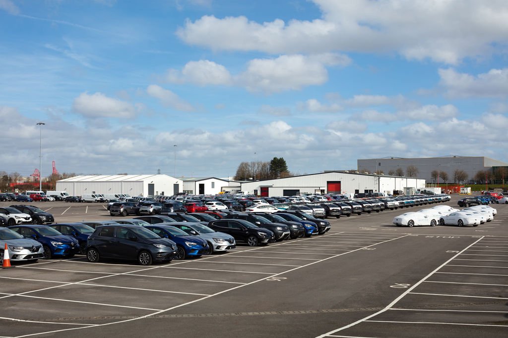  BAC Vehicle Services have recently opened several new buildings at their Renault Import Centre in Portbury. The new facilities were designed by Hadfield Cawkwell Davidson with the refurbishment works done by Wordsworth Construction Services, and inc